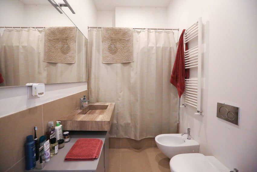 Via Montegani, 14 00039