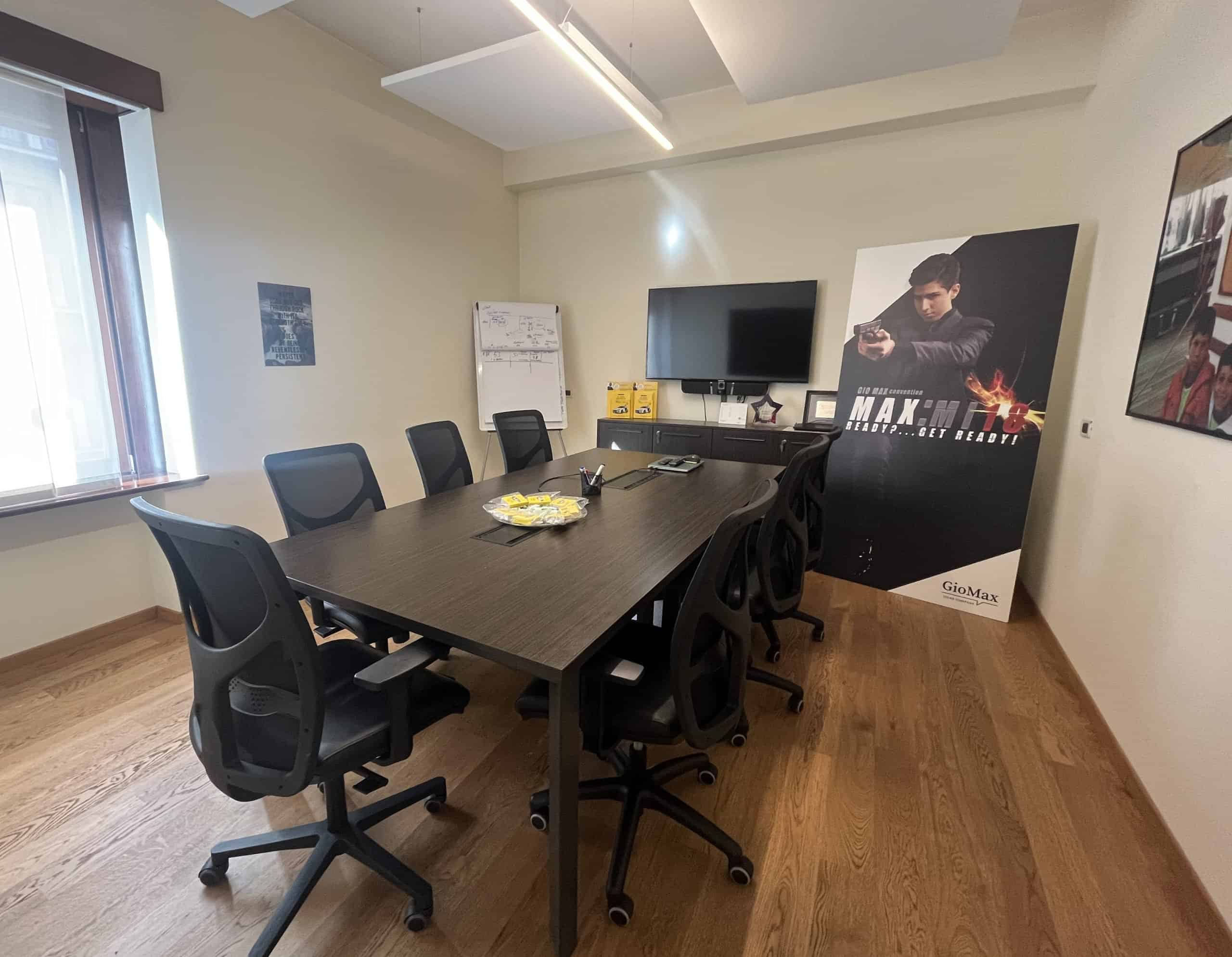 AMPIO E RISTRUTTURATO UFFICIO IN ZONA LORETO/PASTEUR