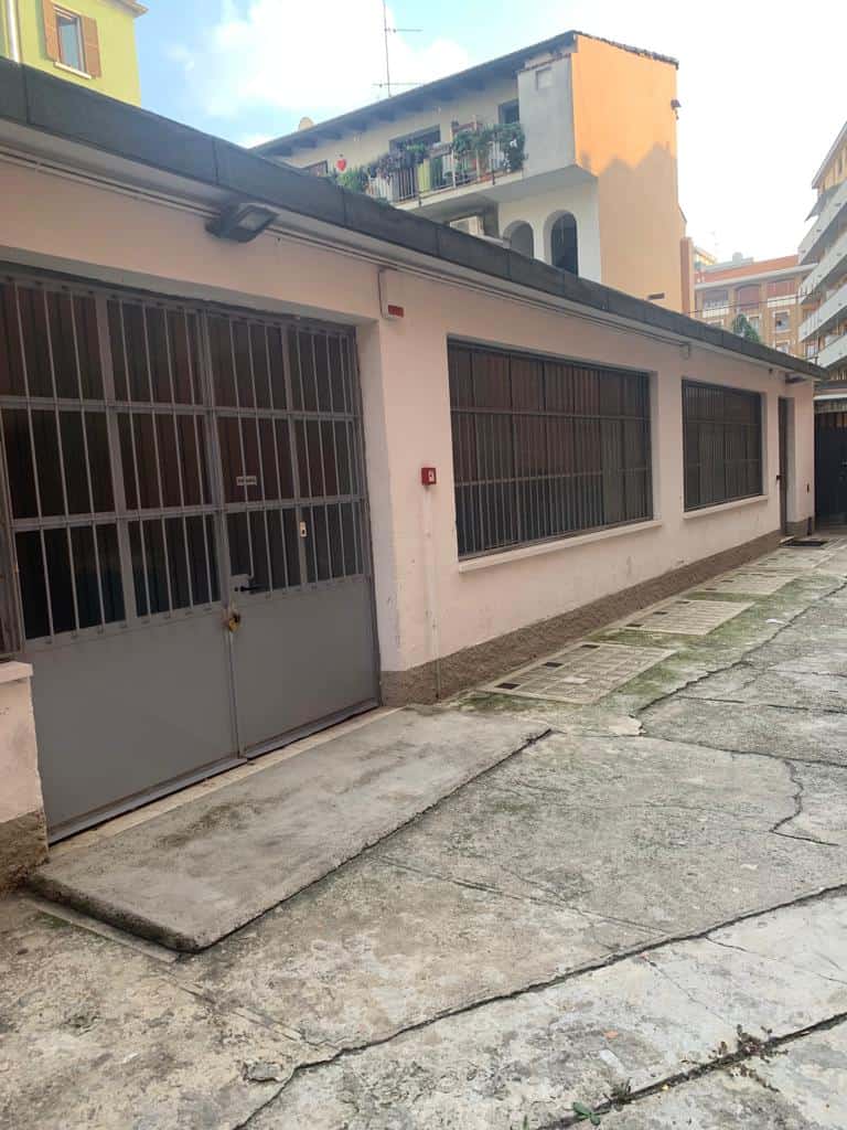 AMPIO LABORATORIO ZONA MM SESTO RONDO’/SESTO SAN GIOVANNI