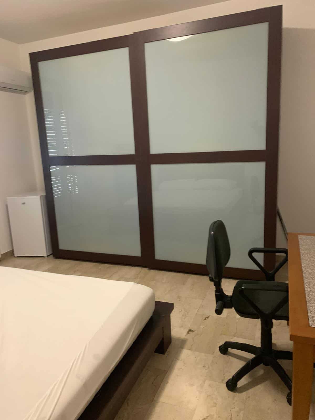 AFFITTIAMO STANZA SINGOLA CON BALCONE ZONA AFFORI FN