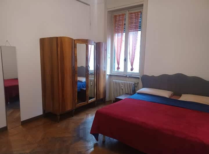 STANZA SINGOLA ARREDATA CON BALZONE ZONA PORTA VENEZIA – Via Cadamosto