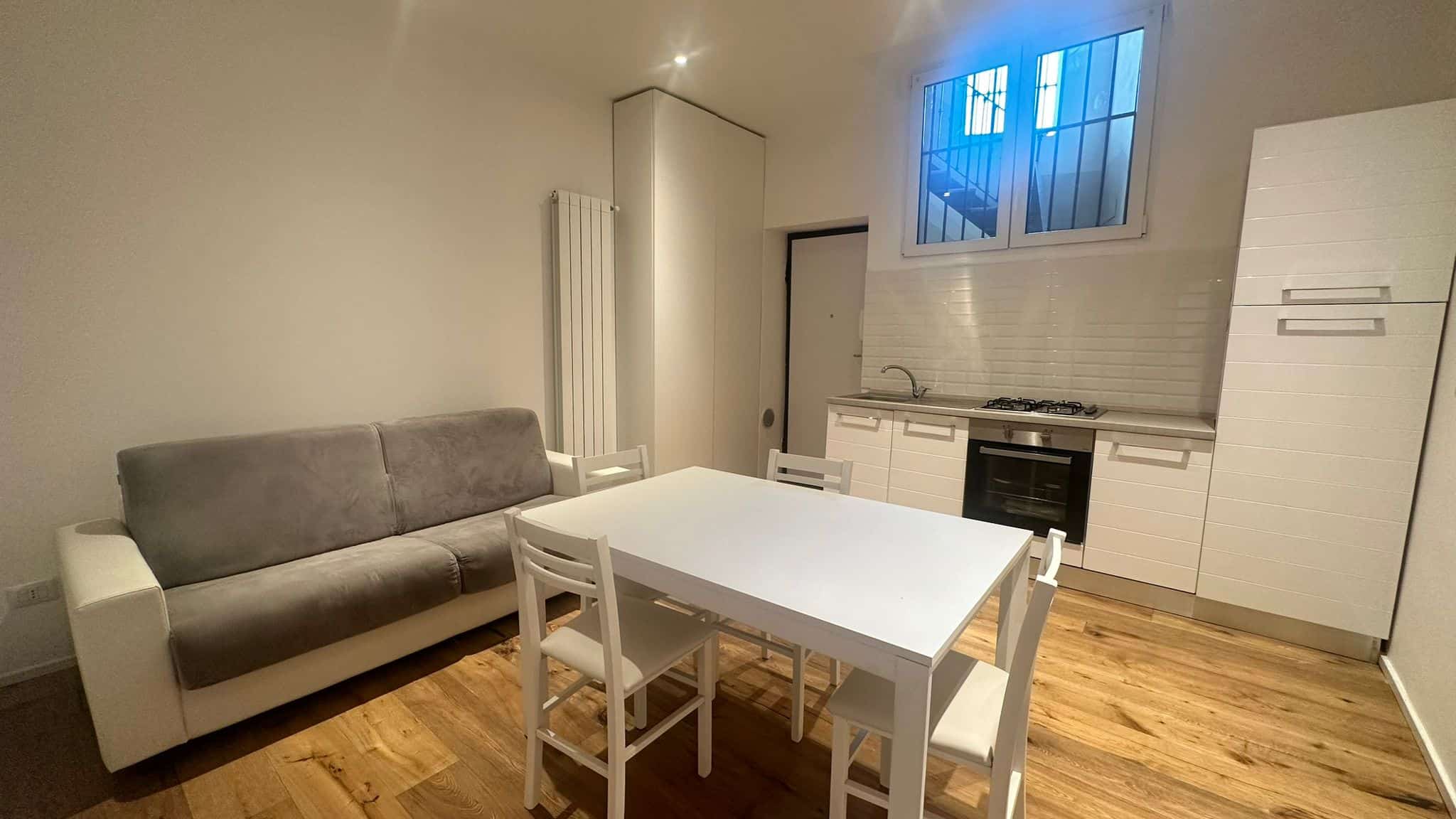 BILOCALE RISTRUTTURATO A NUOVO ZONA PIAZZA XXIV MARZO/ P.TA TICINESE