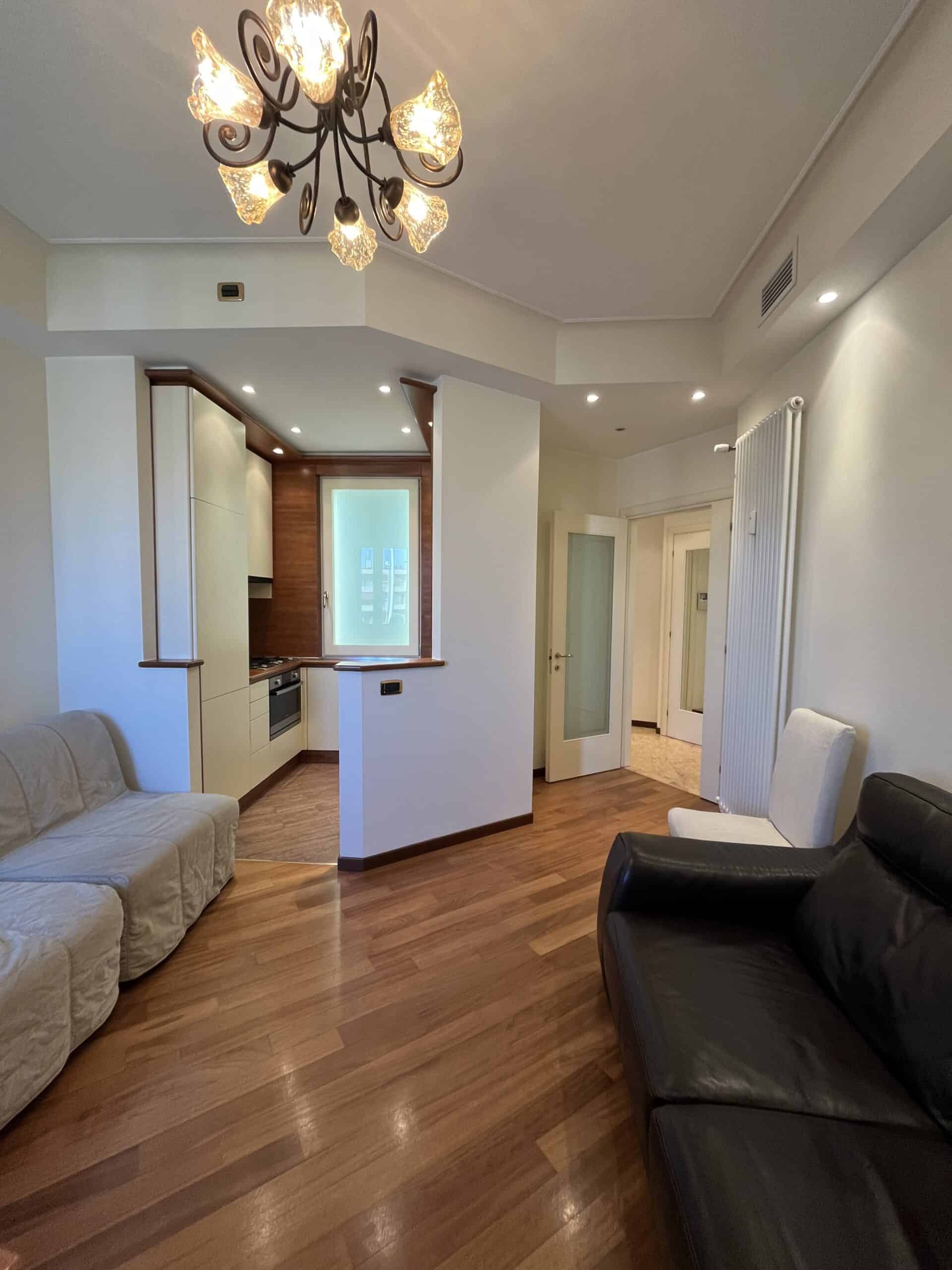 BILOCALE RISTRUTTURATO ZONA UDINE/LAMBRATE