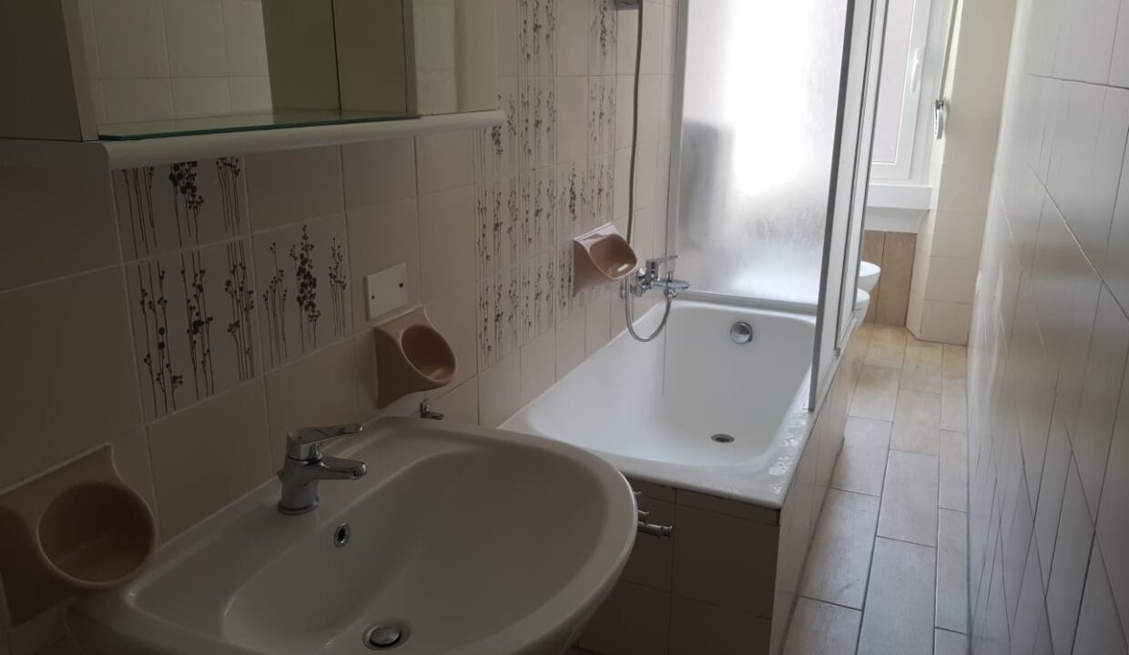 2ff922f0-3dd0-488d-b8d2-6a96dd93ac4e