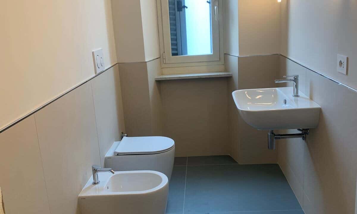 Bagno ristrutturato e arredato a Milano